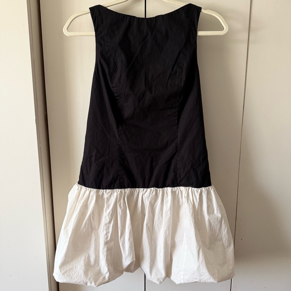 H&M Black & White Drop Waist Bubble Hem Mini Dress Colorblock 100% Cotton - Picture 3 of 7